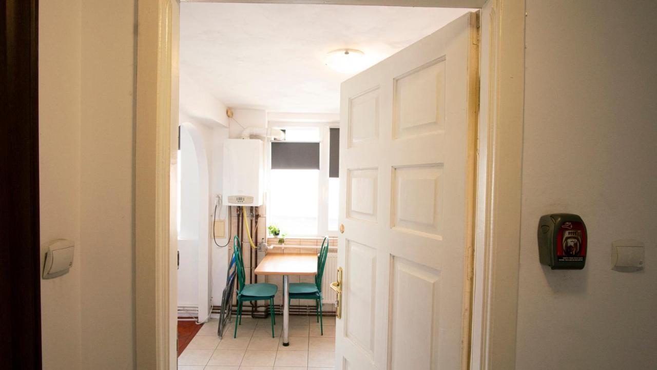 Central Apartment Timisoara Ngoại thất bức ảnh